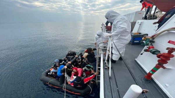 Dihalau Yunani, Ratusan Migran Gelap Transit ke Eropa Diselamatkan Turki