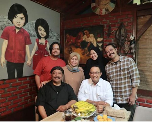 Anies Baswedan Sempatkan Kunjungi CCL, Temui Seniman Iman Soleh, Selami Lautan Gagasan Berpihak pada si Lemah