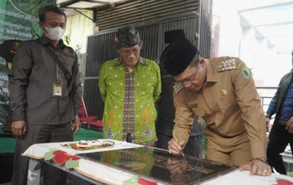Bupati Bandung Resmikan Masjid Al Mu'aawanah Kompleks Sukamenak Indah