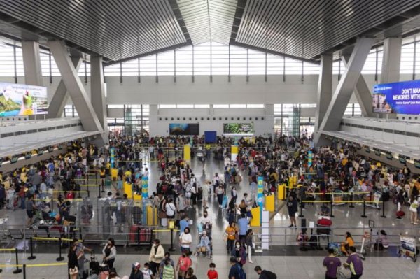 Bandara Utama Filipina Ada Gangguan, 65.000 Penumpang Telantar
