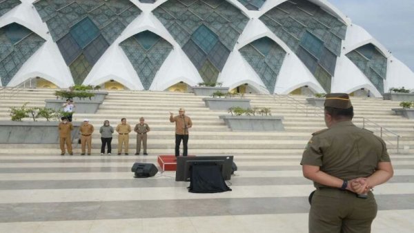 Sekda Jabar Berharap Pengunjung Jaga Kebersihan dan Ketertiban Masjid Al Jabbar