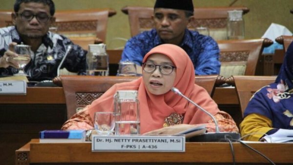 Netty Aher Minta Pemerintah Awasi Jajanan Mengandung Zat Berbahaya