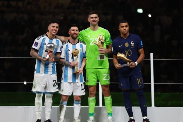 Messi dan Mbappe Pimpin Nominasi Daftar Penghargaan Terbaik FIFA, Ronaldo 'Rehat'