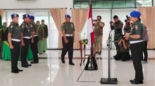 Dan Pomdam V Brawijaya Pimpin Sertijab Dandenpom V/4 Surabaya dan Dandenpom V/2 Mojokerto
