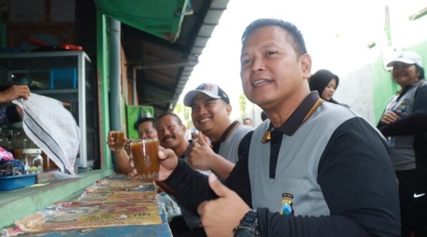 Jumat Curhat Kapolresta Sidoarjo Blusukan ke Pasar Sukodono