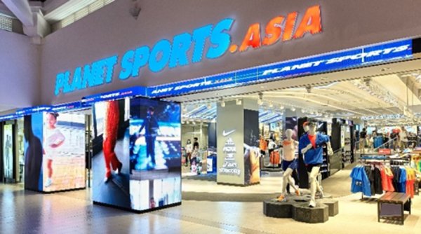 Sediakan Perlengkapan Olahraga Turis, PlanetSports.Asia Hadir di Galeria Mall Bali 