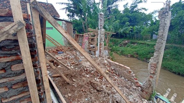 Soal IMB dan Pemasangan Beronjong BBWSC, Camat Ciparay: Siap untuk Audiensi dan Musyawarah