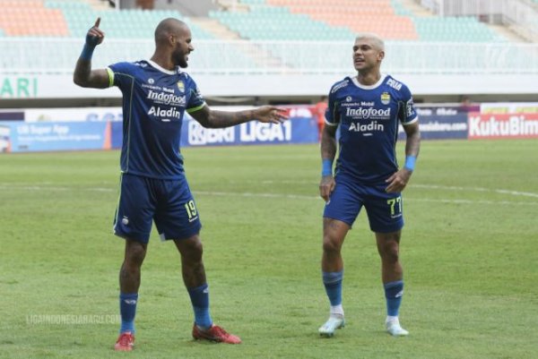 Luis Milla Puji Etos Kerja David da Silva dan Kolega