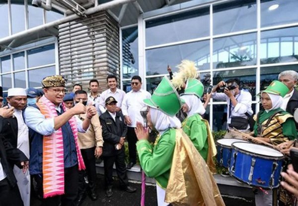 Anies Baswedan Adakan Kegiatan di Lombok, Nusa Tenggara Barat, di Sambut Tari Oncer
