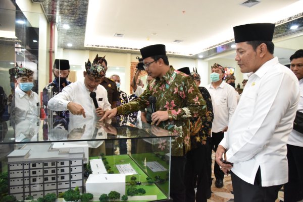 Bupati Gus Muhdlor Minta Rumah Sakit Tipe D Diperbanyak