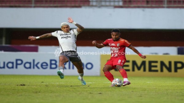 Tahan Imbang Bali United Dianggap Cukup bagi Persib