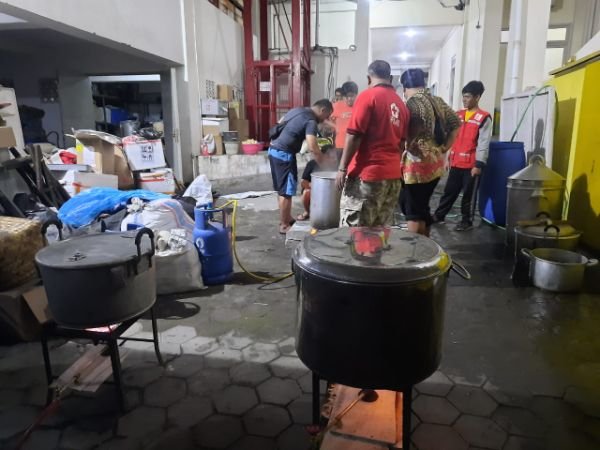 Banjir Kota Solo Meluas Genangi 11 Kelurahan, 4.022 Jiwa Diungsikan