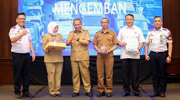 ASN Pemkot Bandung Diminta Bantu Tuntaskan Janji Politik Yana Mulyana