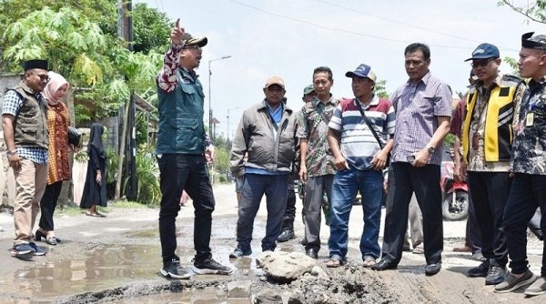Gus Muhdlor Pastikan Jalan Tarik-Mlirip Segera Dibeton