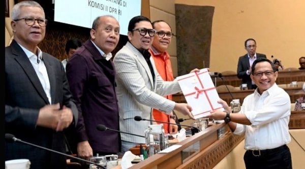 Ditetapkan Jadi UU, Komisi II Sepakat Perppu Pemilu Dibawa ke Rapat Paripurna