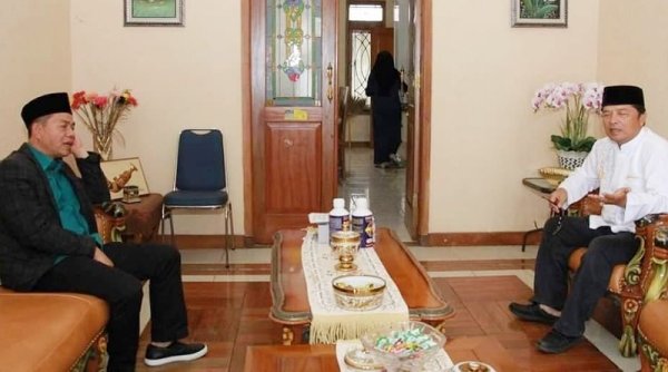 Silaturahmi Kang DS dengan Kang DN, "Gambaran Kenegarawanan Bupati HM Dadang Supriatna"