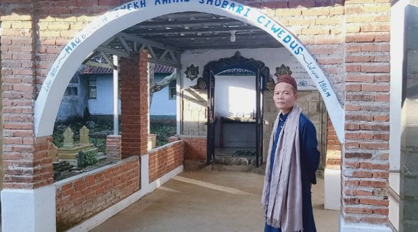 DARI PONPES KE PONPES | Bertemu Kiai Musthofa Aqil Pimpinan Pesantren Ciwedus Kuningan