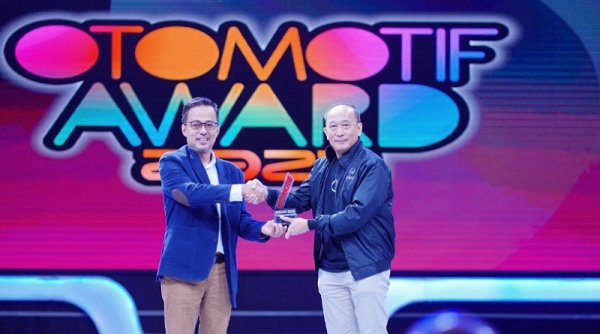 ALVA Menangkan Kategori Elektrik Skutik di Otomotif Award