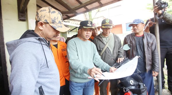 200 KK Terdampak Banjir Bandang di Soreang, Sigapnya Bupati Bandung Mengkoordinasikan Pejabat Terkait