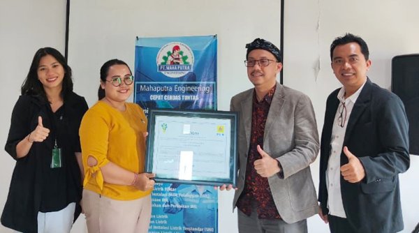 Komitmen Dukung Energi Bersih, PLN Salurkan 1.400 unit REC ke Sebelas Perusahaan di Bali