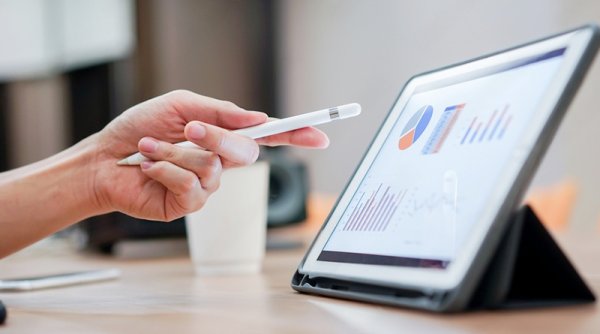 ADA Mengakuisisi dhiOmics untuk Meluncurkan Pusat Pengiriman Data dan AI Global