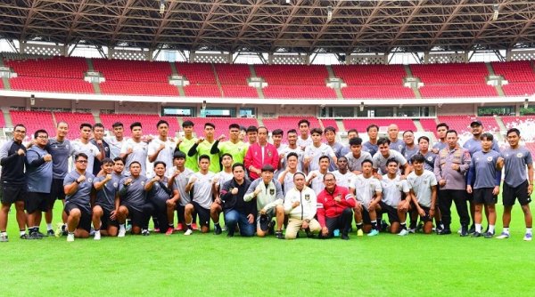 Presiden Jokowi Temui Timnas U-20 di Stadion GBK