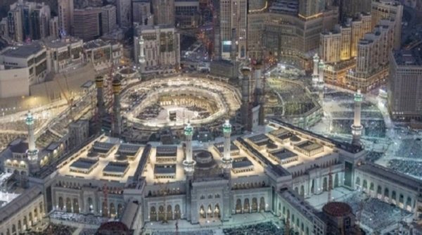 Atap Ketiga Perluasan Masjidil Haram Saudi Dibuka untuk Jamaah selama Ramadan