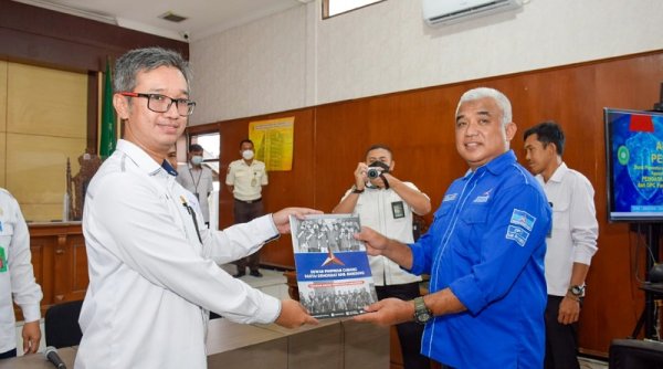 Hari Ini Ratusan Kader Partai Demokrat Geruduk PN Bale Bandung, Ada apa ?