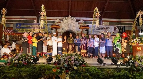 Gus Muhdlor Berharap Umat Hindu Jangan Merasa Minoritas