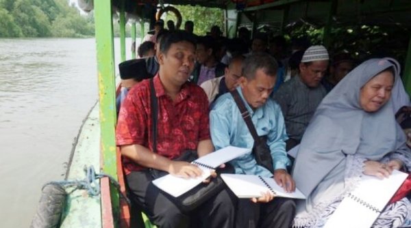 Khataman On The Boat Disabilitas Netra Motivasi Masyarakat Cinta Alquran
