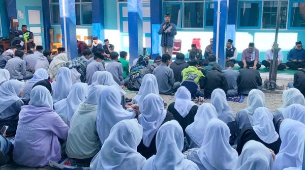 RAMADANAN | SMA PGRI 31 Pangalengan Mengadakan Kajian Ramadan