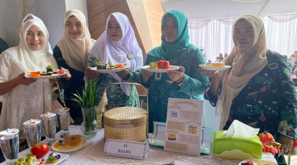 Bupati Anna Hadiri Peringatan Hari Kartini, Dorong Inovasi Kuliner Khas Bojonegoro