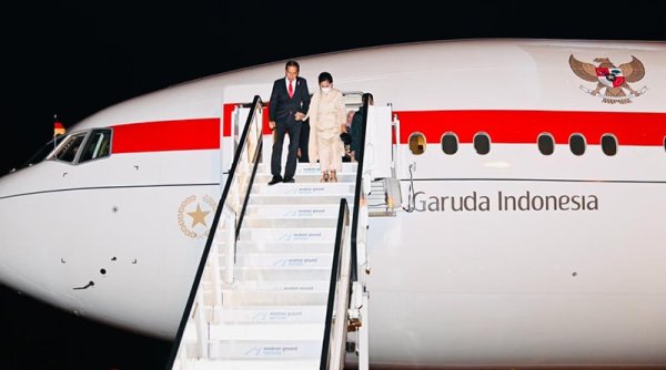 Presiden Jokowi dan Ibu Iriana Tiba di Hannover