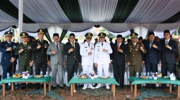 Pemkab Bandung Bersama Forkopimda Gelar Upacara Bendera Peringatan Hari Besar Nasional 2023