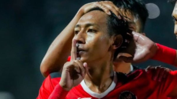 Indonesia Boyong Medali Emas SEA Games Melewati Drama Kartu Merah & Adu Jotos