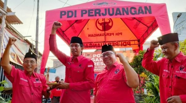 Posko "Ganjar Presiden" Perkuat dan Perluas Basis PDIP di Surabaya