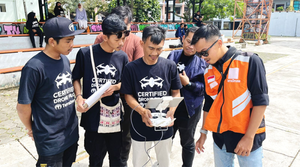 Terra Drone Indonesia menjadi UAS Training Center dari DKPPU untuk Memberikan Pelatihan Sertifikasi Drone
