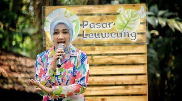 Atalia Ridwan Kamil Promosikan Teh dan Kopi Jabar di Pasar Leuweung 2023 Tahura