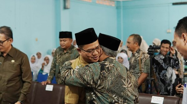 Silaturahmi ke PD Persis, Bupati Bandung Respon Keinginan Punya Gedung Dakwah