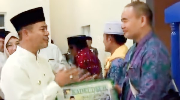 Suhu Terik di Saudi, Bupati Bandung Ingatkan Jemaah untuk Menjaga Kesehatan