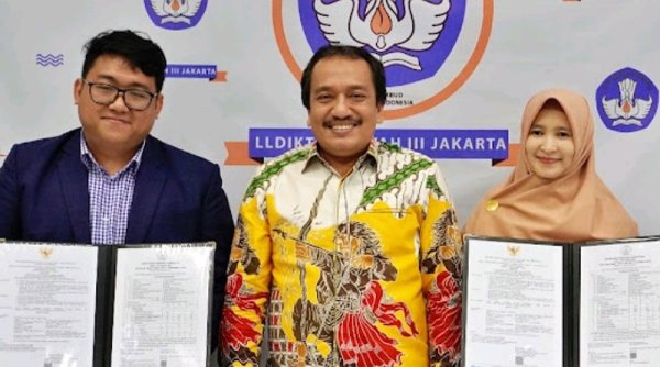 Sabet Gelar Profesor di Usia 33, Ibnu Sina Chandranegara Jadi Guru Besar Hukum Termuda di Indonesia