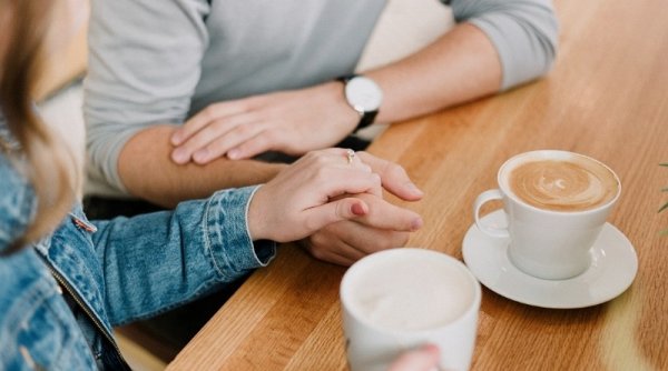 Survei Cabaca bersama Jakpat: 66,23% Merasa Keberatan Jika Pasangannya Melakukan Micro Cheating
