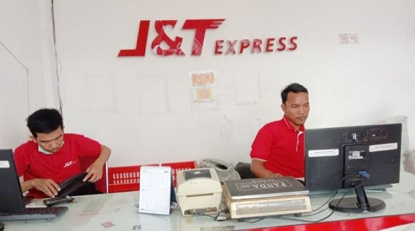 &T Express Bermitra dengan Carousell untuk Menyediakan Layanan Pengiriman Barang "Door-to-Door" yang Mudah di Singapura