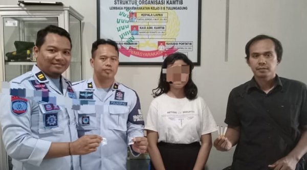Pelajar Perempuan Gagal Selundupkan Rokok Isi Sabu ke Lapas Tulungagung