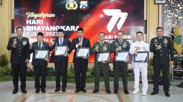 HUT Bhayangkara Ke-77, Gus Muhdlor Apresiasi Kinerja Polresta Sidoarjo