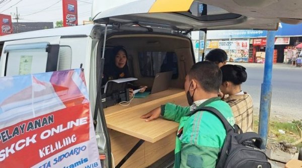 Ngurus SKCK Anti Ribet, Polresta Sidoarjo Hadirkan Layanan SKCK Keliling Online