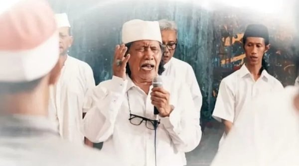 Cak Nun Belum Boleh Dijenguk oleh Kerabat