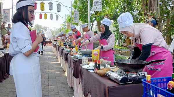 Hari Bhakti Adhyaksa Ke-63, Kejari Purwakarta Gelar Lomba Masak Nasgor Bersama Forkopimda