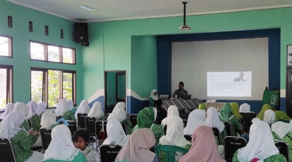 Peserta Antusias, LTN NU Kab. Bandung dan Fatayat NU Pacet Gelar Pelatihan Jurnalistik Angkatan 3