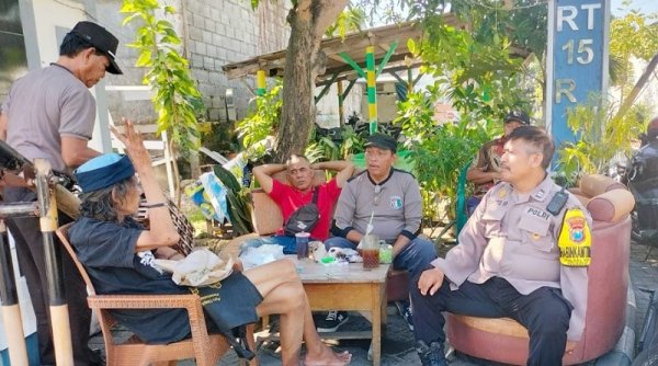 Polsek Sedati Melakukan Patroli ke Perum Sedati Asri